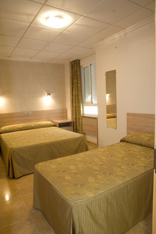 Hostal Casa Paco Chilches  Zimmer foto